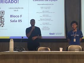 Apresentação de projeto universitário